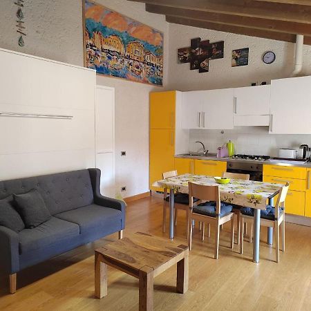 Aly D'Angelo Alla Torre - Immobiliare Azzurra Bardolino Luaran gambar