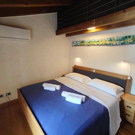 Aly D'Angelo Alla Torre - Immobiliare Azzurra Bardolino Luaran gambar