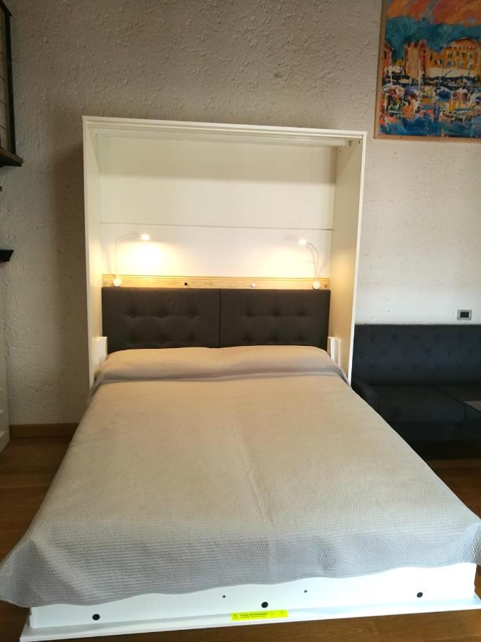Aly D'Angelo Alla Torre - Immobiliare Azzurra Bardolino Luaran gambar