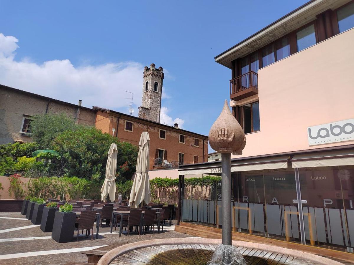 Aly D'Angelo Alla Torre - Immobiliare Azzurra Bardolino Luaran gambar