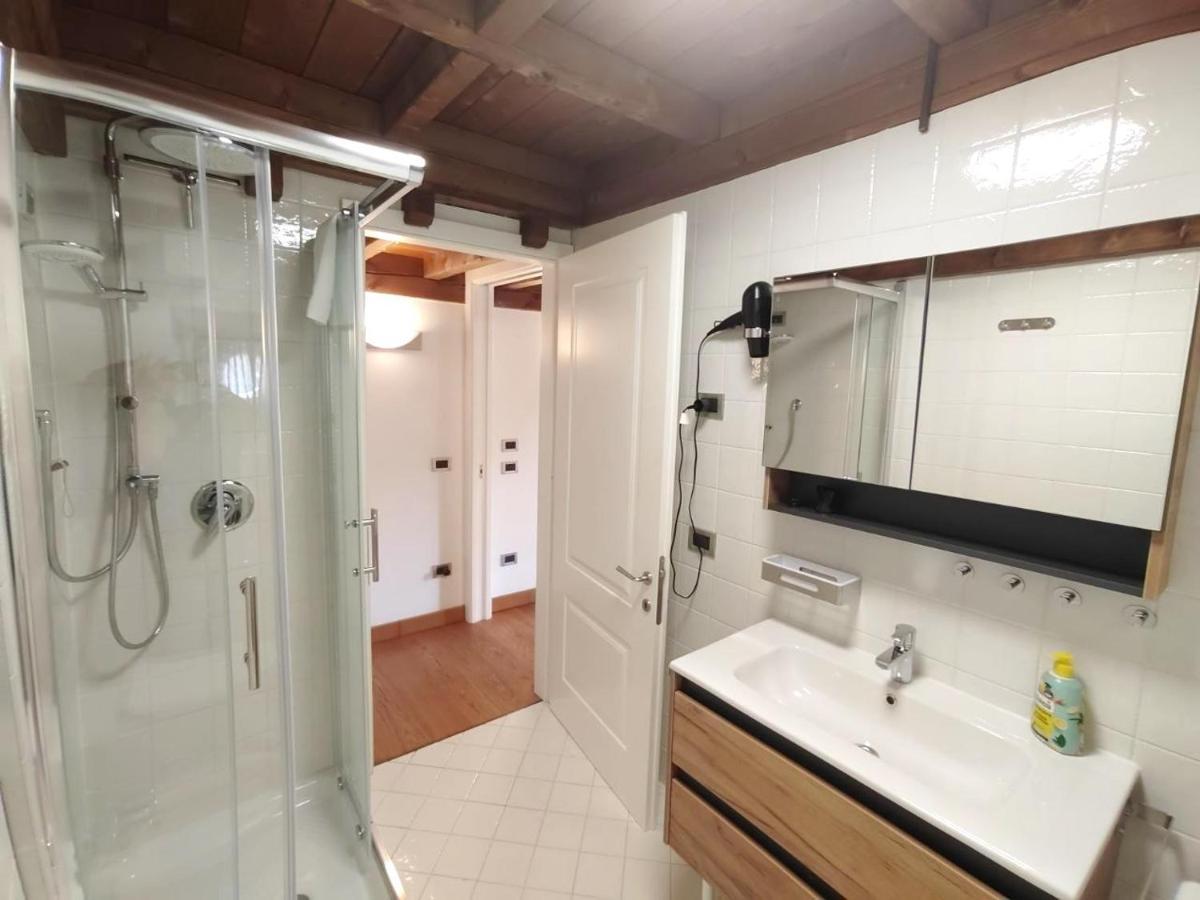 Aly D'Angelo Alla Torre - Immobiliare Azzurra Bardolino Luaran gambar