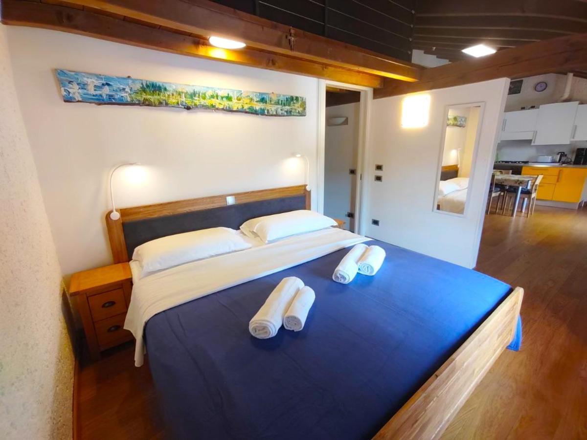 Aly D'Angelo Alla Torre - Immobiliare Azzurra Bardolino Luaran gambar