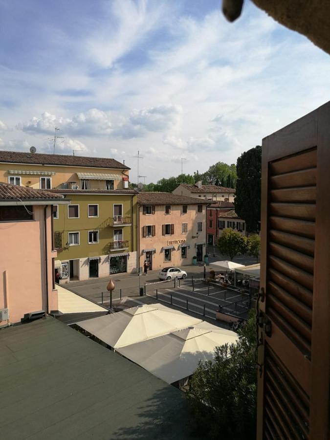 Aly D'Angelo Alla Torre - Immobiliare Azzurra Bardolino Luaran gambar