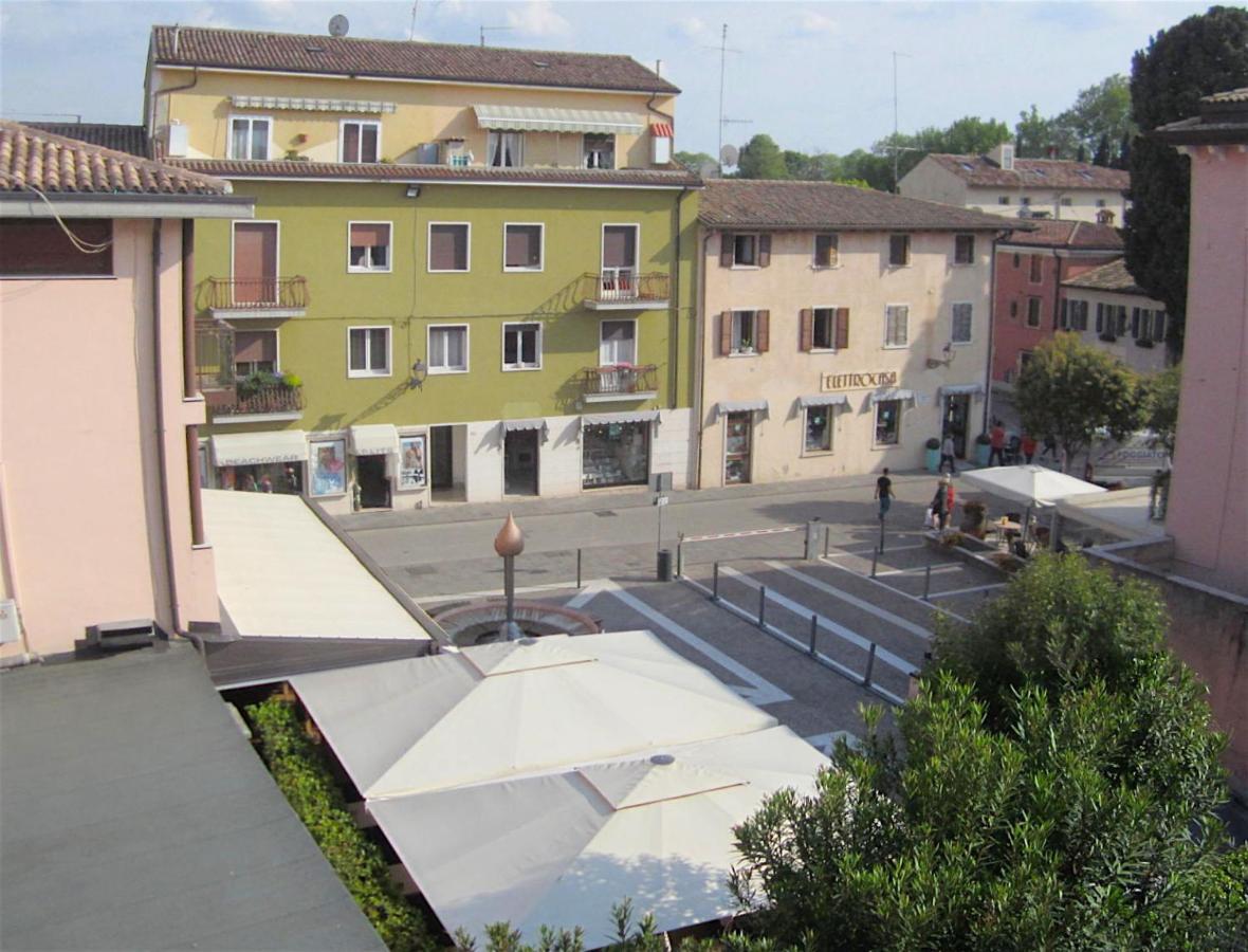 Aly D'Angelo Alla Torre - Immobiliare Azzurra Bardolino Luaran gambar